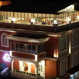 Отель Boutique Restaurant Gloria, Тирана