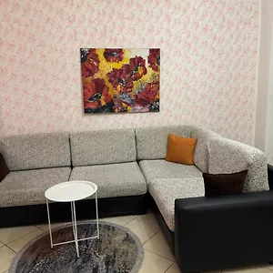 Apartment Condor Center